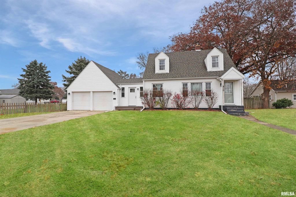 810 N BENEDICT Street, Chillicothe, IL 61523