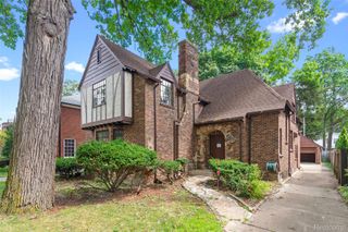 19510 Stratford Road, Detroit, MI 48221