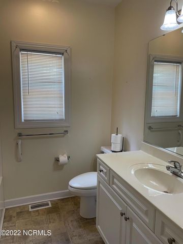 504 Shelton Drive, Aberdeen, NC 28315