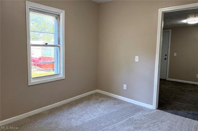 318 Joseph Avenue, Barberton, OH 44203
