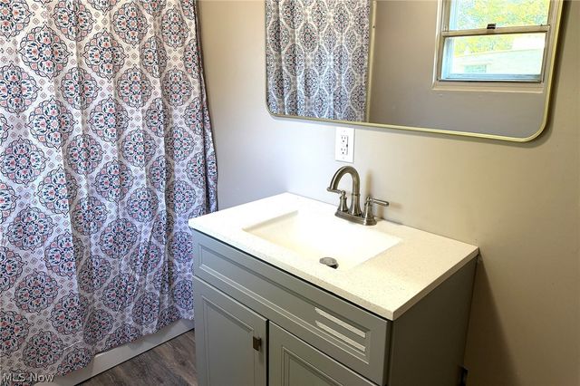 318 Joseph Avenue, Barberton, OH 44203