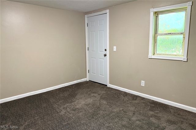 318 Joseph Avenue, Barberton, OH 44203