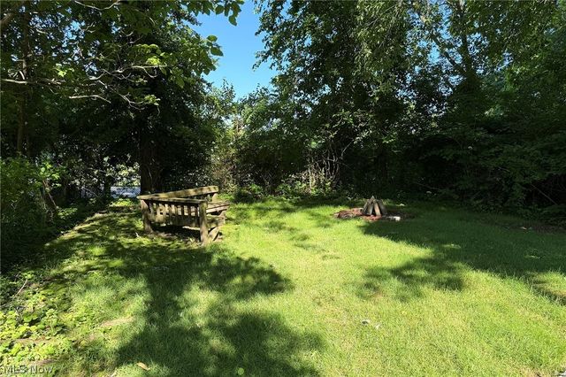 318 Joseph Avenue, Barberton, OH 44203