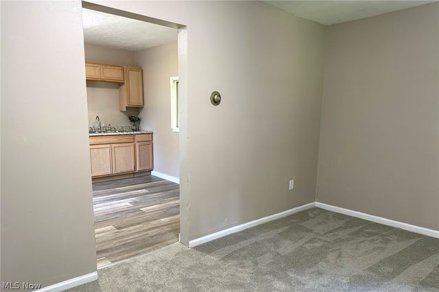 318 Joseph Avenue, Barberton, OH 44203