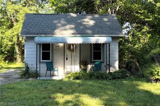 318 Joseph Avenue, Barberton, OH 44203