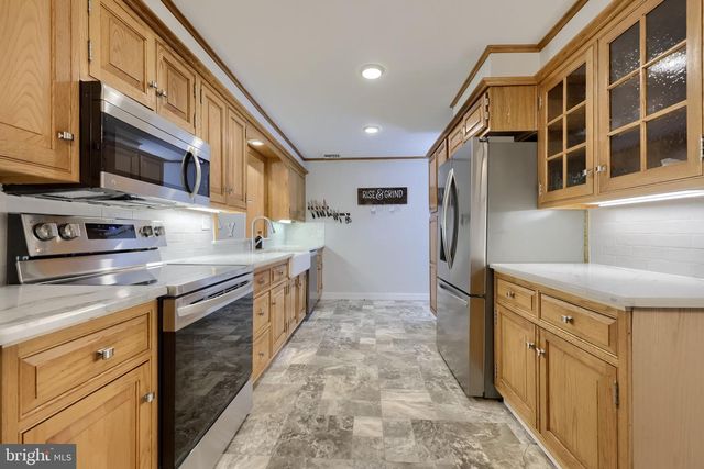 1717 WILSON AVE, Lancaster, PA 17603