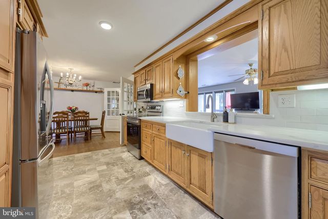 1717 WILSON AVE, Lancaster, PA 17603