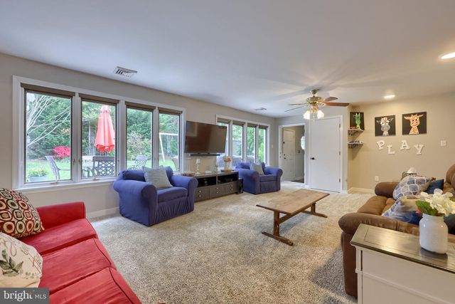1717 WILSON AVE, Lancaster, PA 17603