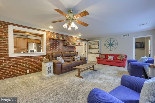 1717 WILSON AVE, Lancaster, PA 17603
