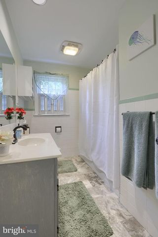 1717 WILSON AVE, Lancaster, PA 17603