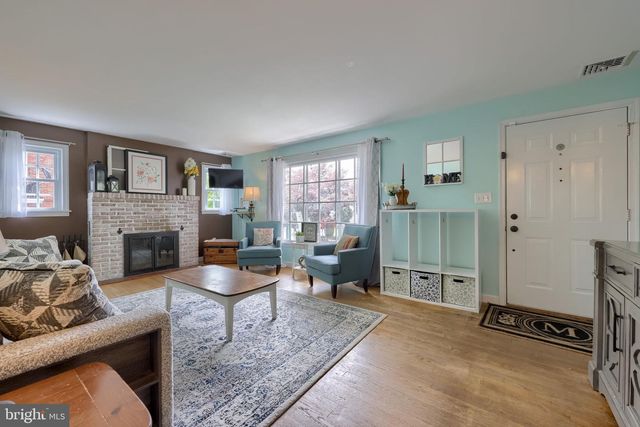 1717 WILSON AVE, Lancaster, PA 17603