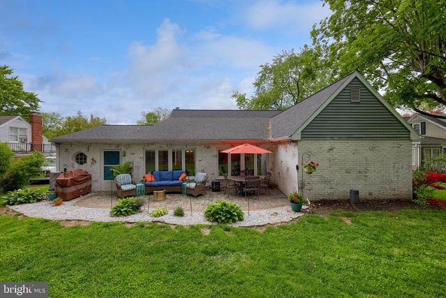 1717 WILSON AVE, Lancaster, PA 17603