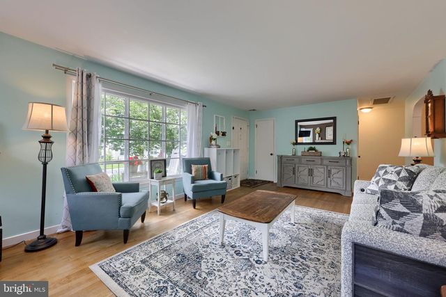 1717 WILSON AVE, Lancaster, PA 17603