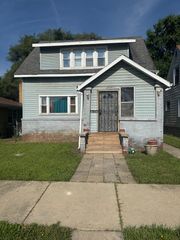 15316 Marshfield Avenue, Harvey, IL 60426