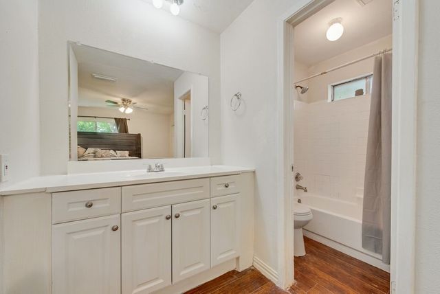 905 Pepperidge Court, Lancaster, TX 75134