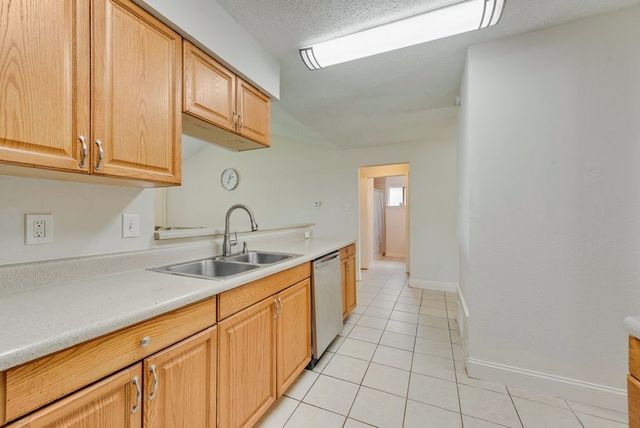 905 Pepperidge Court, Lancaster, TX 75134