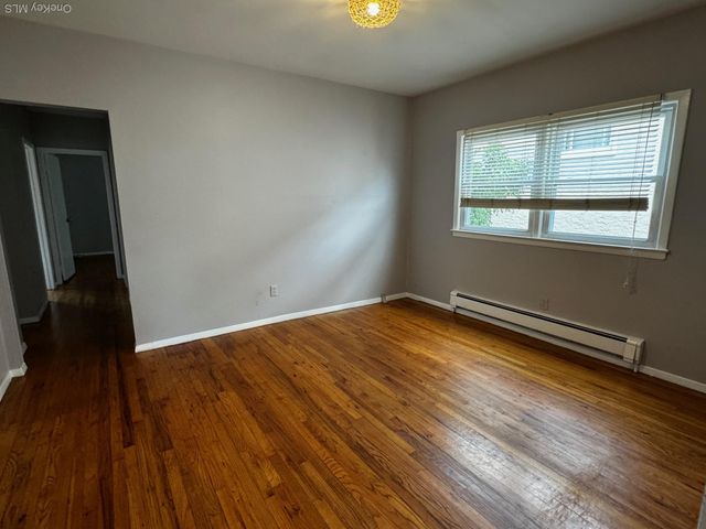 561 E Olive Street Main, Long Beach, NY 11561