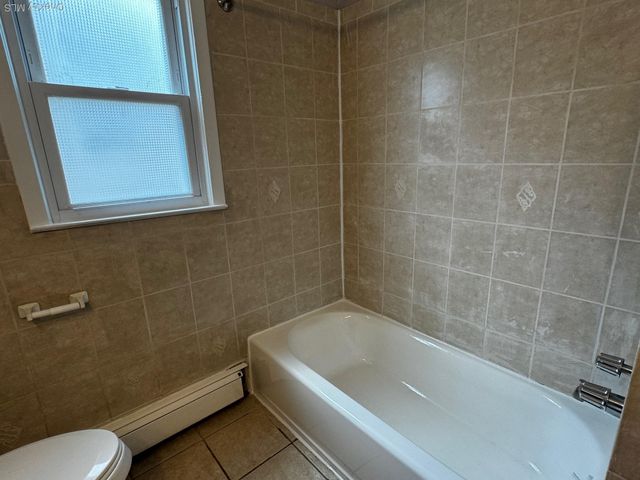 561 E Olive Street Main, Long Beach, NY 11561