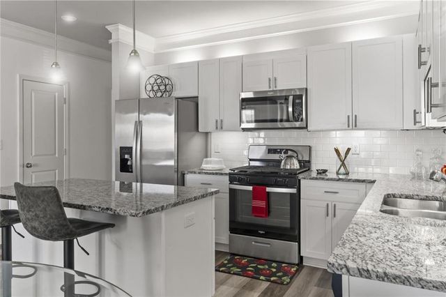 460 Village Creek Drive B, Atlanta, GA 30354