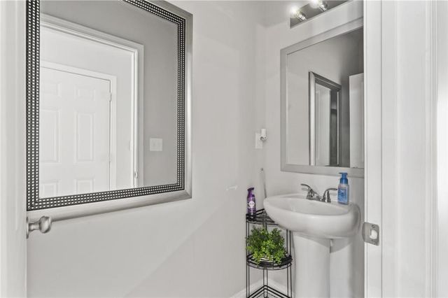 460 Village Creek Drive B, Atlanta, GA 30354