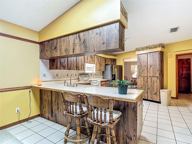 1004 MOOK STREET, Brandon, FL 33510