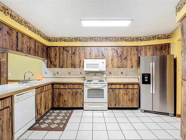 1004 MOOK STREET, Brandon, FL 33510