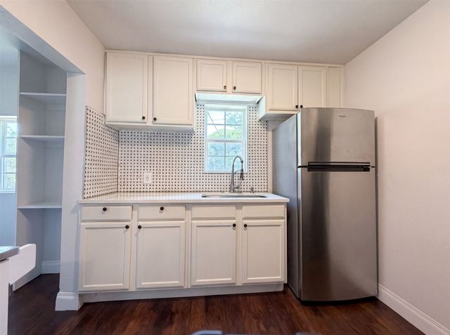 2832 Avenue I, Fort Worth, TX 76105