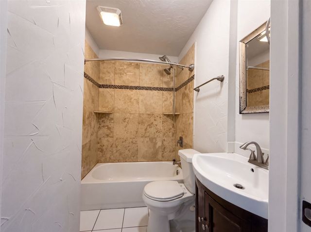 2832 Avenue I, Fort Worth, TX 76105