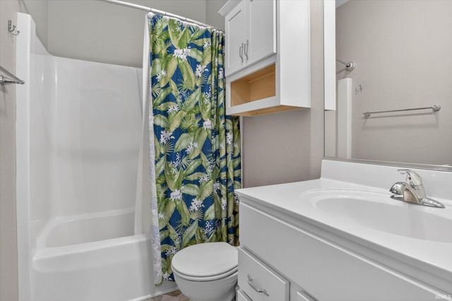 1644 Sandlewood Drive, Goshen, IN 46526