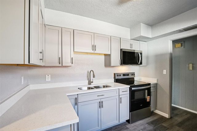 1911 22ND AVENUE S, St Petersburg, FL 33712