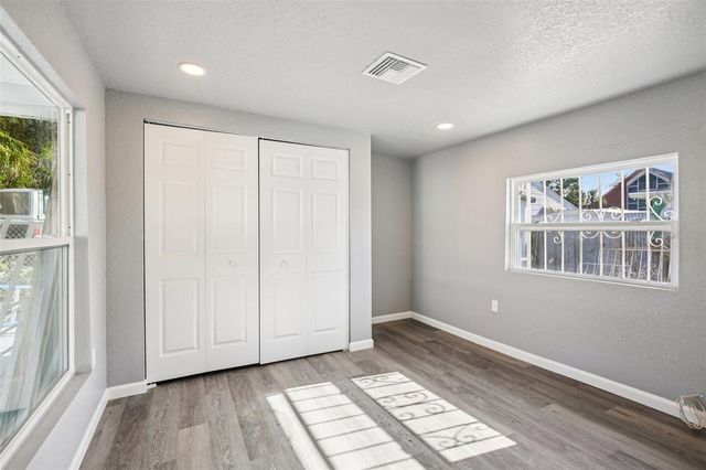 1911 22ND AVENUE S, St Petersburg, FL 33712