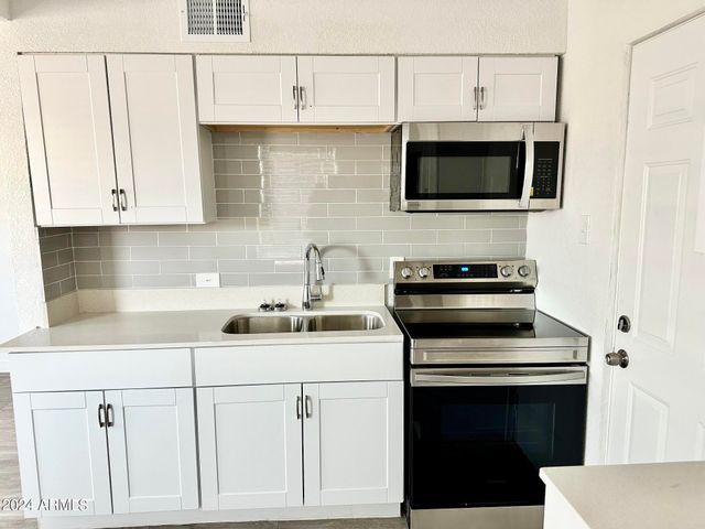 6808 N 23RD Avenue 1, Phoenix, AZ 85015