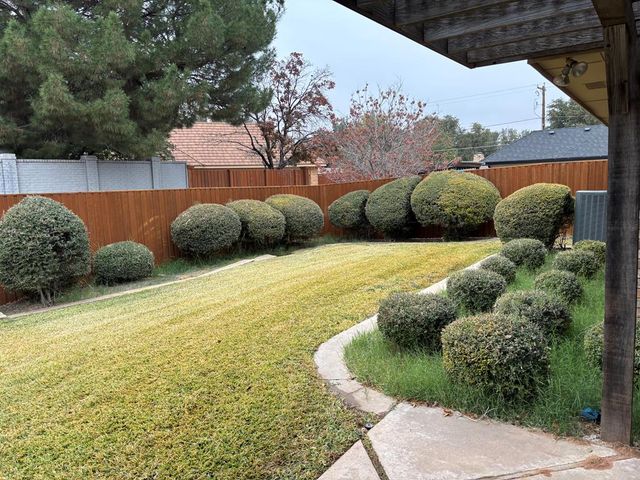 3905 Arroyo Dr, Midland, TX 79707