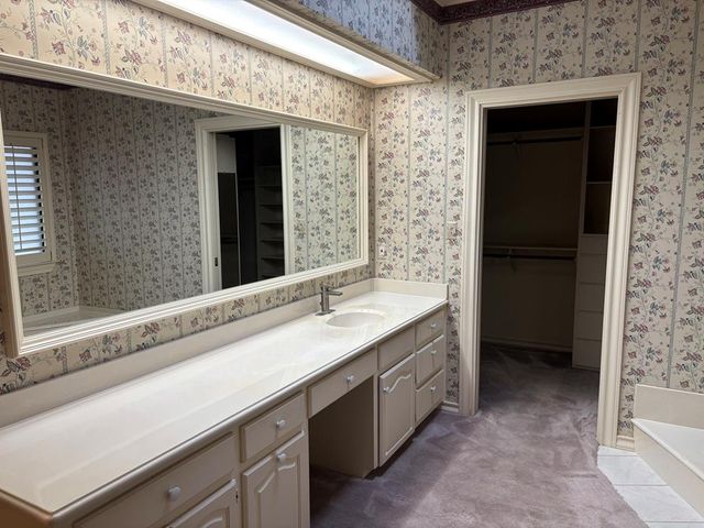 3905 Arroyo Dr, Midland, TX 79707