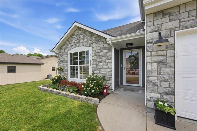 3021 N 157th Street, Basehor, KS 66007
