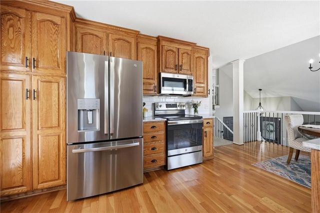 3021 N 157th Street, Basehor, KS 66007