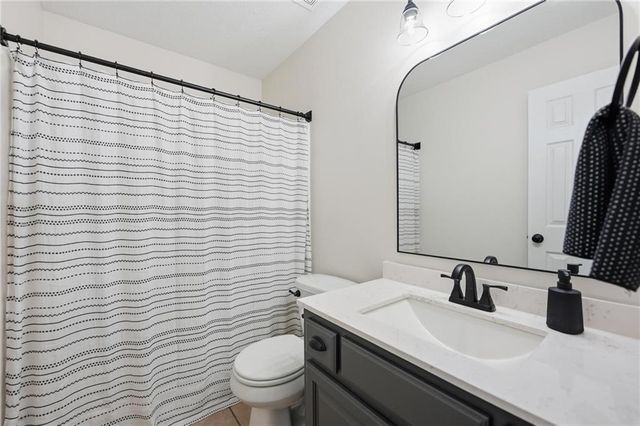 3021 N 157th Street, Basehor, KS 66007