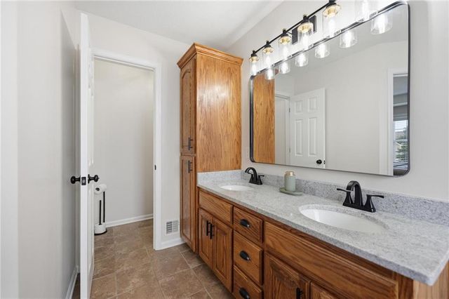 3021 N 157th Street, Basehor, KS 66007