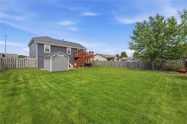 3021 N 157th Street, Basehor, KS 66007
