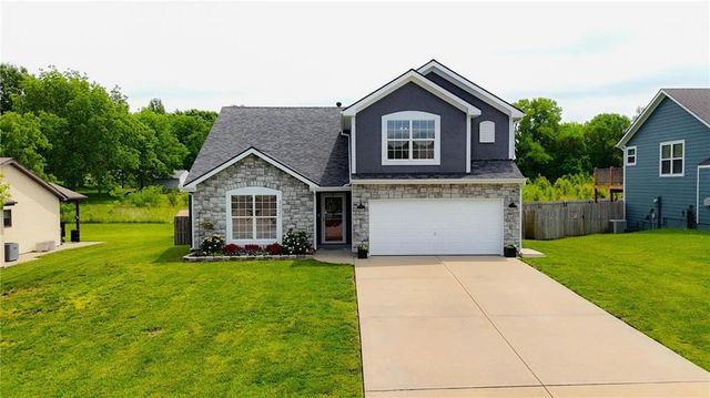 3021 N 157th Street, Basehor, KS 66007