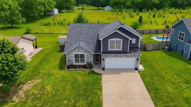 3021 N 157th Street, Basehor, KS 66007