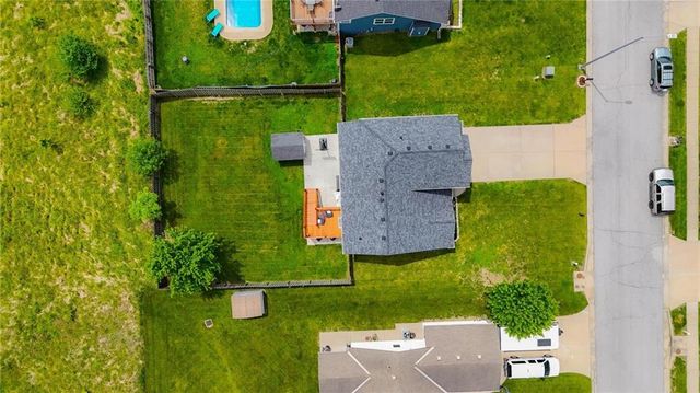 3021 N 157th Street, Basehor, KS 66007