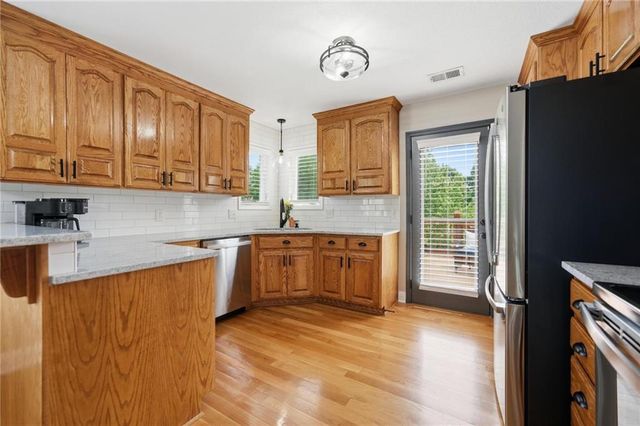 3021 N 157th Street, Basehor, KS 66007