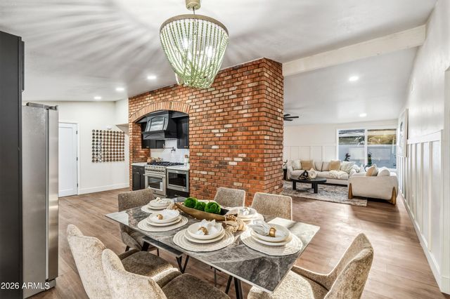 611 W GIBRALTAR Lane, Phoenix, AZ 85023