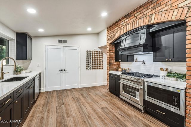 611 W GIBRALTAR Lane, Phoenix, AZ 85023