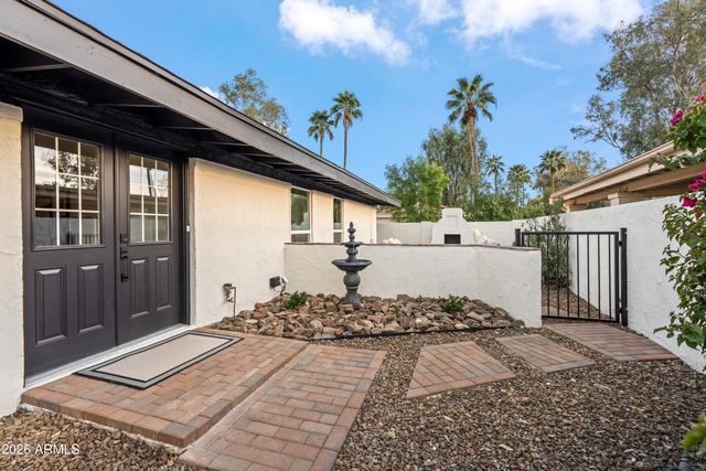 611 W GIBRALTAR Lane, Phoenix, AZ 85023