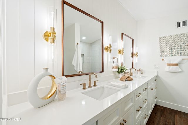 611 W GIBRALTAR Lane, Phoenix, AZ 85023