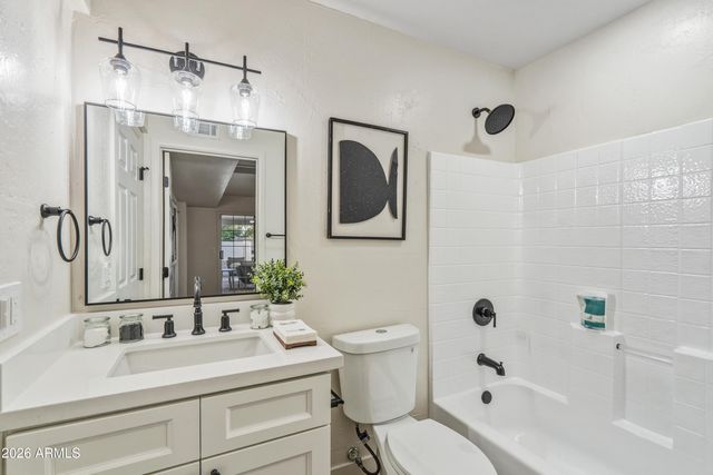 611 W GIBRALTAR Lane, Phoenix, AZ 85023