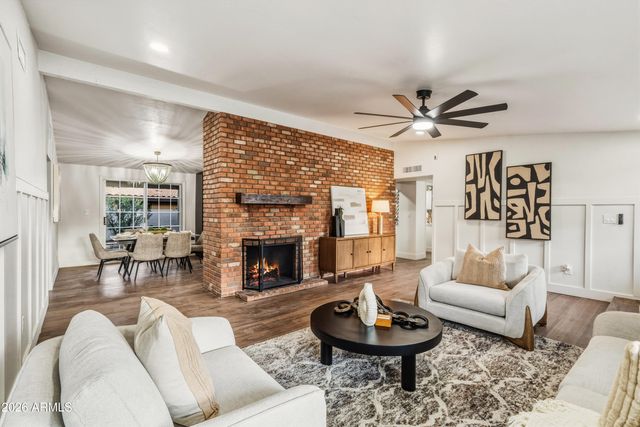 611 W GIBRALTAR Lane, Phoenix, AZ 85023