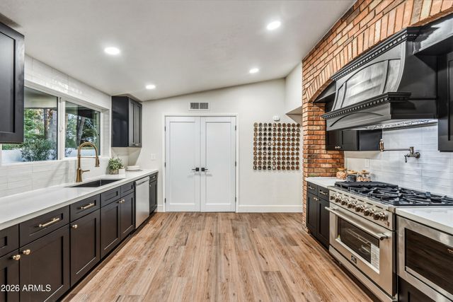 611 W GIBRALTAR Lane, Phoenix, AZ 85023